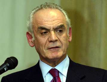 Για ανάγκη καθαρού πολιτικού λόγου στην νέα εποχή μιλά ο Ακης Τσοχατζόπουλος