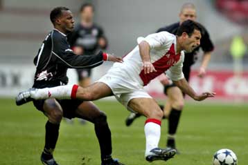 Με δυο γκολ «φιλοδώρησε» ο Αναστασίου την πρώην ομάδα του, ο Αγιαξ 4-2 την Ρόντα