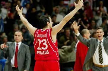 Ο Διαμαντόπουλος αποχαιρέτησε τον Ολυμπιακό, στο Ζάγκρεμπ η αποστολή