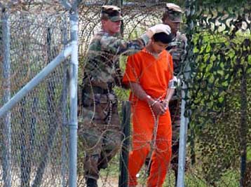 Απελευθερώθηκαν 26 Αφγανοί και Πακιστανοί κρατούμενοι στο Γκουαντάναμο