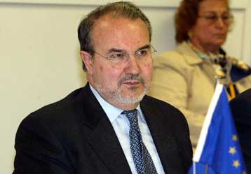 Στο 1,7% του ΑΕΠ ανήλθε το δημοσιονομικό έλλειμμα το 2003, σύμφωνα με την Eurostat