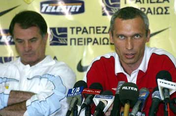 Διαψεύδει επαφές με Μπάγεβιτς ο Ολυμπιακός – Στα γραφεία της ΠΑΕ ο Προτάσοφ