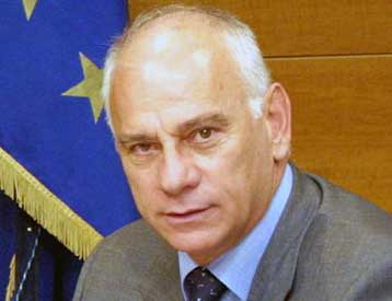 Διαψεύδει η κυβέρνηση ότι τέθηκε ζήτημα αποστολής δυνάμεων στο Ιράκ