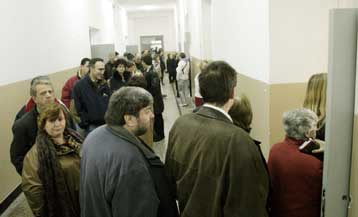 Παράταση έως 23 Απριλίου για τις Κάρτες Απεριορίστων Διαδρομών των ατόμων με αναπηρία