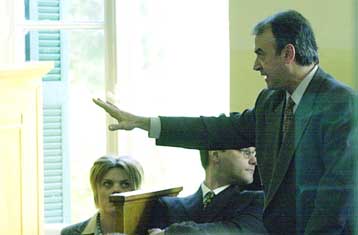 Η απόρριψη ένστασης οδήγησε σε παραίτηση την υπεράσπιση της Ειρήνης Αθανασάκη