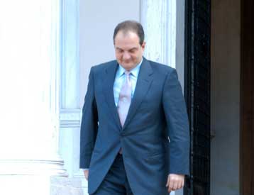 Διαδοχικές συσκέψεις Καραμανλή με υπουργούς εν όψει των προγραμματικών δηλώσεων