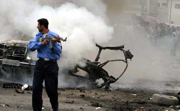 Δώδεκα νεκροί σε επεισόδια βίας στο Ιράκ ενώ πλησιάζει η πρώτη επέτειος της εισβολής