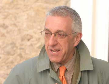 Να παραδοθούν τα Ολυμπιακά νοσοκομεία ένα μήνα πριν τους Αγώνες ζήτησε ο Ν.Κακλαμάνης