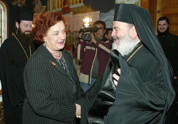 «Ευθεία γραμμή συνεννόησης» υποσχέθηκε στον Αρχιεπίσκοπο η υπουργός Παιδείας