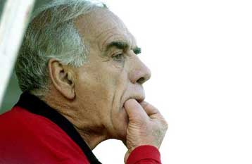 Τελικά… Αλέφαντος αντί Προτάσοφ στον πάγκο του Ολυμπιακού