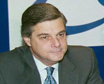 Ομόφωνα εξελέγη διοικητής της Εθνικής Τράπεζας ο Τάκης Αράπογλου