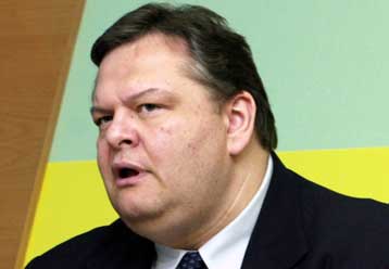 Θα ήταν λάθος του ΠΑΣΟΚ να πάει για «ρεβάνς» στις ευρωεκλογές, εκτιμά ο Ευ.Βενιζέλος