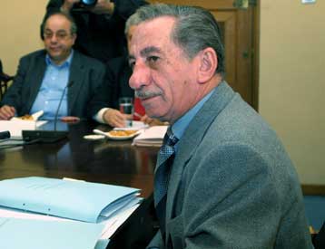 Επιφυλακτική η κοινή γνώμη στην Κύπρο λίγο πριν από την τετραμερή