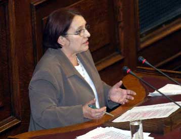 Οξεία κριτική στις προγραμματικές δηλώσεις Καραμανλή άσκησε η Αλ.Παπαρήγα