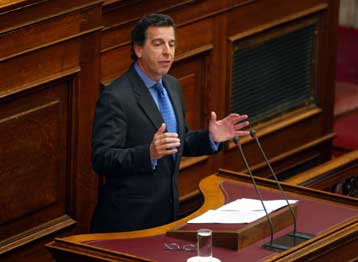 Φθηνό ενιαίο εισιτήριο και περισσότερα λεωφορεία στους στόχους του υπ.Μεταφορών