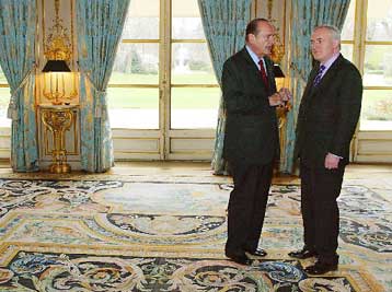 Συμφωνία για το Ευρωσύνταγμα έως το τέλος Ιουνίου βλέπουν Σιράκ και Αχερν