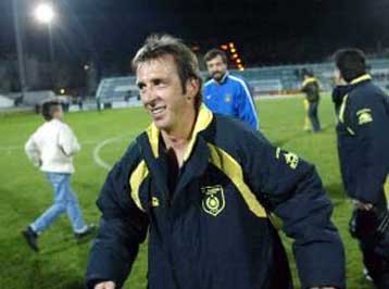 Τις 505 συμμετοχές στην Α Εθνική έφτασε ο Νίκος Νιόπλιας