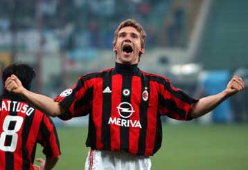 Με το ένα πόδι στην τετράδα Πόρτο και Μίλαν, 2-0 επί Λιόν και 4-1 επί «Ντεπόρ»