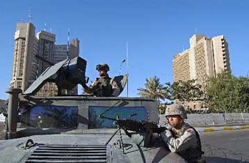 Επίθεση με ρουκέτα στο ξενοδοχείο Sheraton στη Βαγδάτη