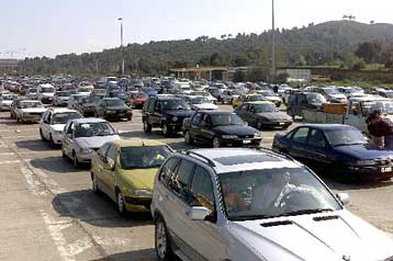 Σε ισχύ από την Τετάρτη τα έκτακτα μέτρα της Τροχαίας για την έξοδο των Αθηναίων