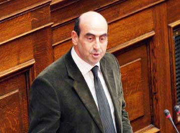 Εισαγωγή στο Πυροσβεστικό Σώμα μέσω Πανελληνίων Εξετάσεων, ζητά ο Γ.Βουλγαράκης