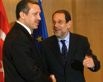 Ο Ερντογάν θέτει ζήτημα εσαεί εξαίρεσης της Κύπρου από το κοινοτικό κεκτημένο