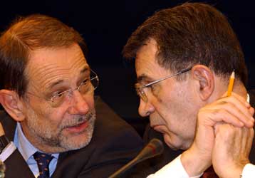 Αρχίζουν ξανά οι διαβουλεύσεις στους κόλπους της ΕΕ για το Eυρωσύνταγμα