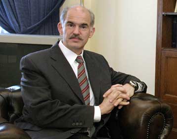 Αντιπαράθεση αξιωματικής αντιπολίτευσης – κυβέρνησης για τις εξελίξεις στο Κυπριακό