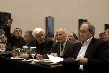 Συνέδριο μετά τις ευρωεκλογές εισηγήθηκε στην Κεντρική Επιτροπή ο Ν.Κωνσταντόπουλος