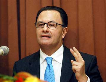 Δέσμευση για τη στήριξη των εργαζομένων του ΙΚΑ αναλαμβάνει ο Π.Παναγιωτόπουλος