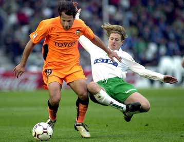 Σαν σίφουνας η Βαλένθια; Σαν τυφώνας η Ρεάλ…