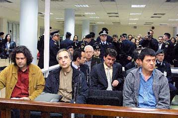 Τον Μάιο η μεταφορά των καταδικασθέντων για τη 17Ν στις φυλακές Λάρισας