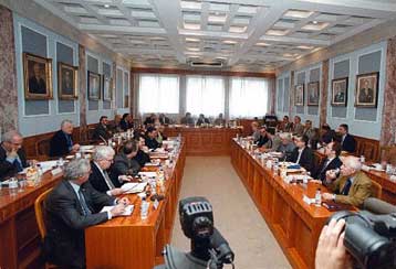 Στον αέρα 3.000 εργαζόμενοι στα Πανεπιστήμια