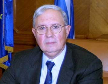 «Συγκρατημένες» μισθολογικές αυξήσεις προτείνει ο διοικητής της Τράπεζας της Ελλάδος