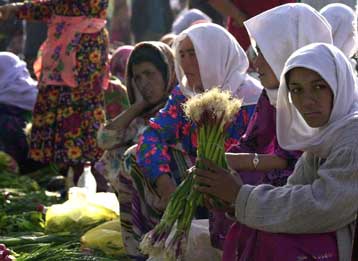 Δύο νεκροί και 20 τραυματίες από εκρήξεις σε μεγάλη αγορά του Ουζμπεκιστάν