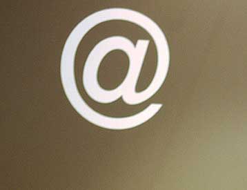 Στους νέους Καταχωρητές πρέπει να απευθυνθούν οι ιδιοκτήτες δικτυακών τόπων .gr