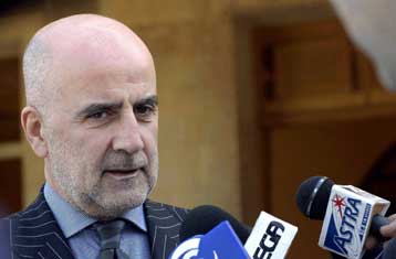 Παραδόθηκε σε Ελληνοκύπριους και Τουρκοκύπριους το τέταρτο σχέδιο Ανάν