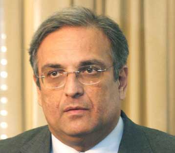 «Όχι» στους αιφνιδιασμούς στην πολιτική φαρμάκου, λέει ο Γ.Παπαθανασίου