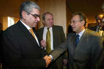 Αρνητική για τις μικρές επιχειρήσεις, θετική για τις μεγάλες, η έκθεση της ΕΣΕΕ