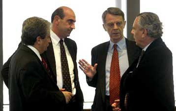 Συνάντηση Βουλγαράκη με Αμερικανούς αξιωματούχους για την ασφάλεια των Αγώνων