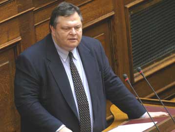 Καμία υπέρβαση από τον προϋπολογισμό των Αγώνων, απαντά στην κυβέρνηση ο Ευ.Βενιζέλος