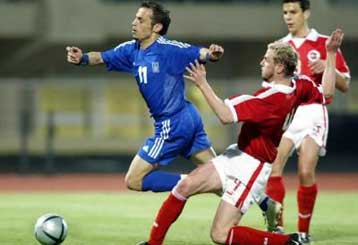 Ντέμης κερνάει, Ντέμης πίνει στην ΑΕΚ-Στο κενό οι προτάσεις του