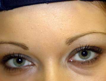 Πιο ελκυστικές δείχνουν οι γυναίκες στις γόνιμες μέρες τους