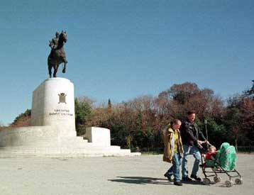 Σύντομα ξεκινούν τα έργα ανάπλασης στο Πεδίο του Αρεως, υπόσχεται το ΥΠΕΧΩΔΕ
