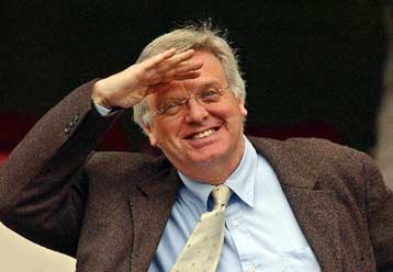 Ο Μάικλ Γκρέιντ πρόεδρος του BBC στην… μετά πορίσματος Χάτον εποχή