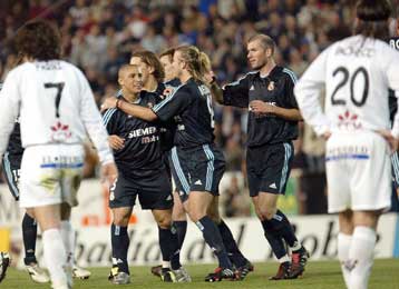 Παραμένει στο παιχνίδι η Βαλένθια, η «Ντεπόρ» έχασε την ευκαιρία