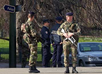 Συλλήψεις 15 ατόμων στη Γαλλία σε σχέση με την τρομοκρατική επίθεση στην Καζαμπλάνκα