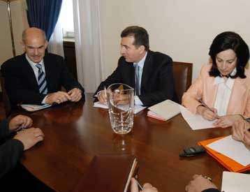 Νωρίτερα από την κυβέρνηση η επίσημη θέση του ΠΑΣΟΚ επί του τελικού σχεδίου Ανάν