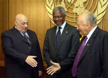 Από τις απ ευθείας συνομιλίες στο πρώτο σχέδιο Ανάν