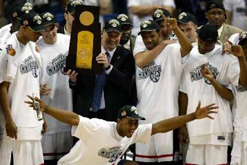 Οι Χάσκις κατέκτησαν τον τίτλο στο NCAA – Νίκη 82-73 επί του Τζόρτζια Τεκ